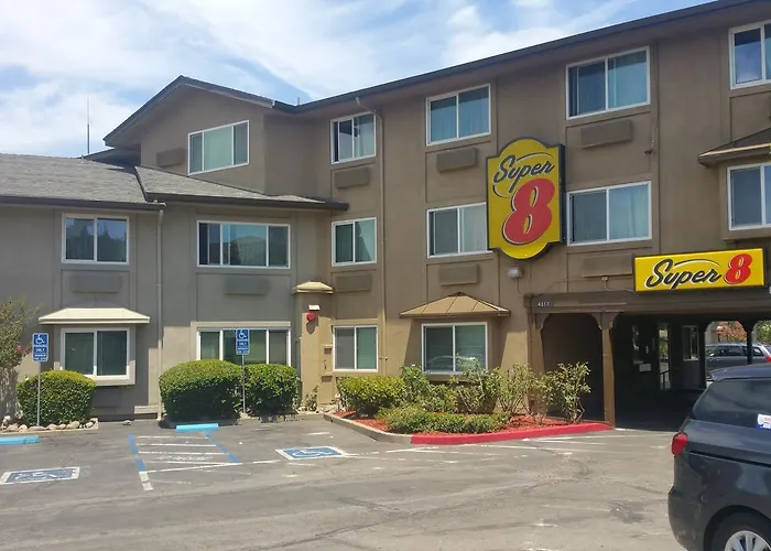 Super 8 By Wyndham Sacramento