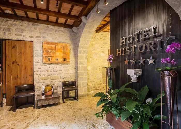 Hotel Historic