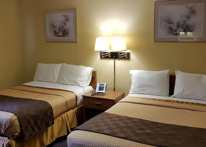 Utica Rest Inn