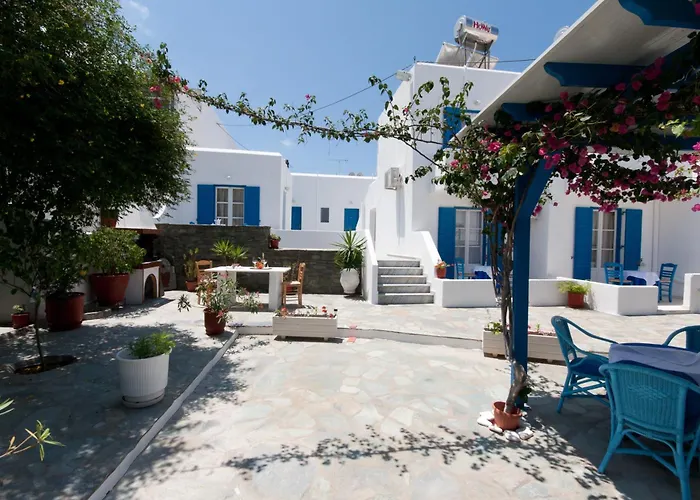 Ayeri Hotel