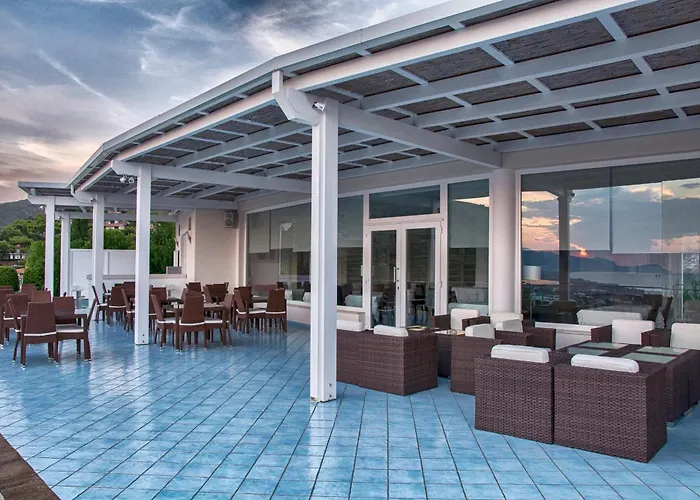 Moresco Park Hotel