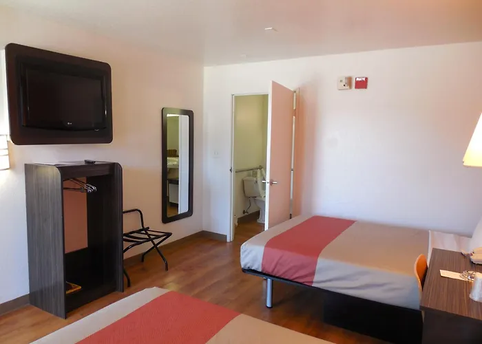 Motel 6-Chula Vista, Ca - San Diego