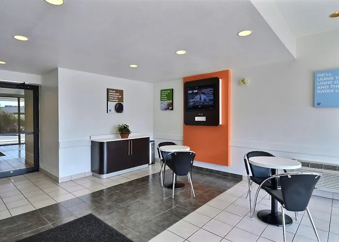 Motel 6-Danvers, Ma - Boston North