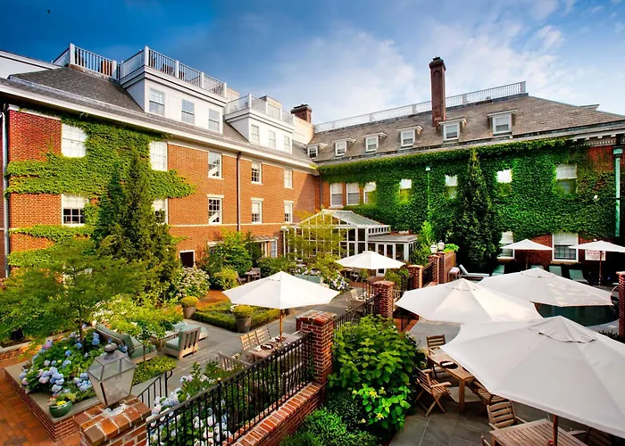 The Vanderbilt, Auberge Collection