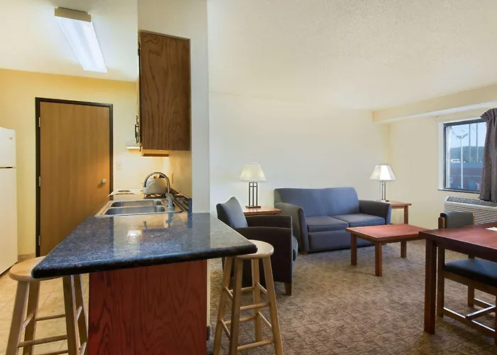 Super 8 By Wyndham Ripley