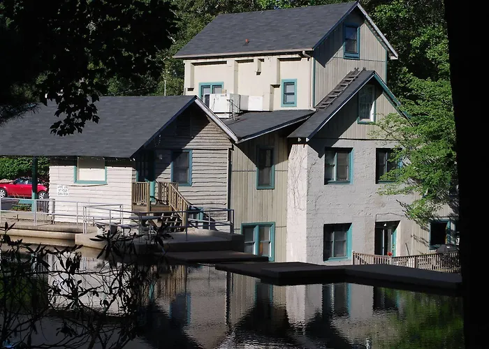 Mill House Lodge