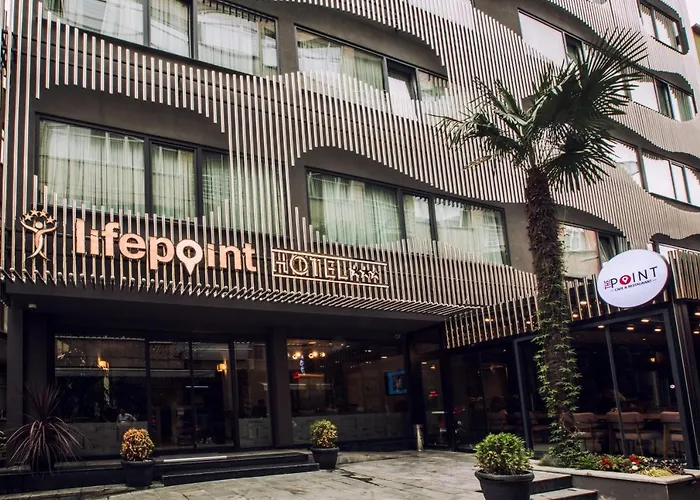 Life Point Hotel