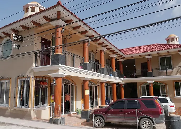 HOTEL CUNA MAYA B y B