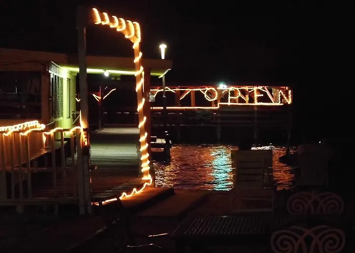 Alan's Paradise Hotel