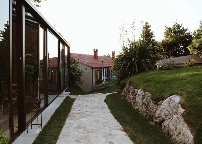 Eco Hotel Nos