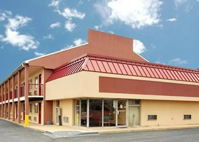 Econo Lodge Northeast