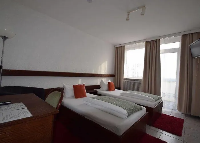 Hotel & Restaurant Main Taunus