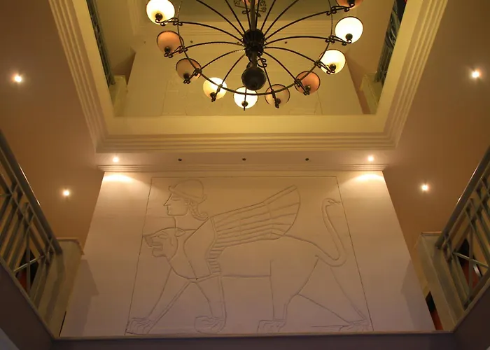 Myra Hotel