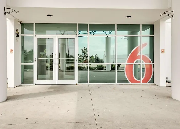 Motel 6-Brampton, On - Toronto