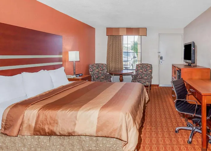 Days Inn By Wyndham Dalton