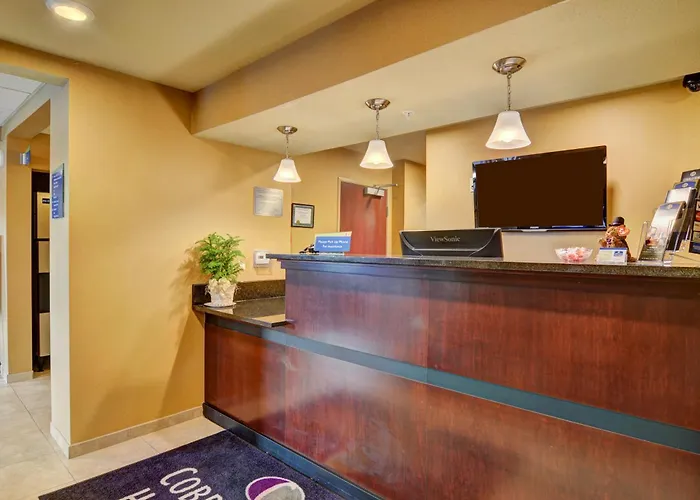 Cobblestone Inn & Suites - Ambridge, Pa