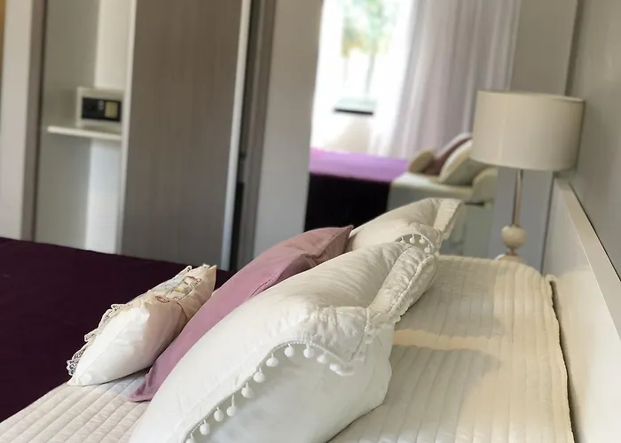 Reina Mora Hotel