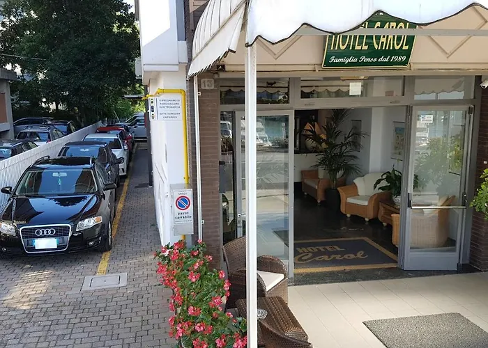 Hotel Carol