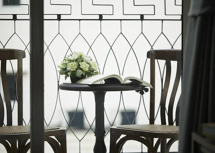 The Rose Residence, Bangkok