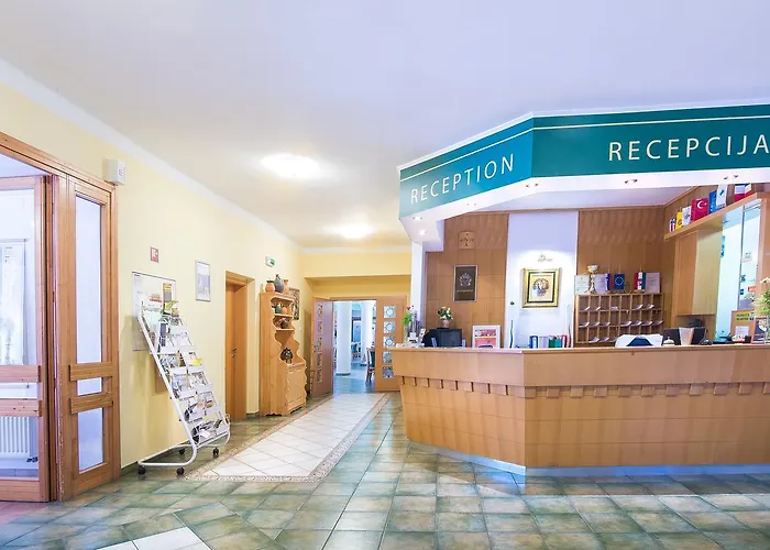 Lipa Hotel Es Etterem