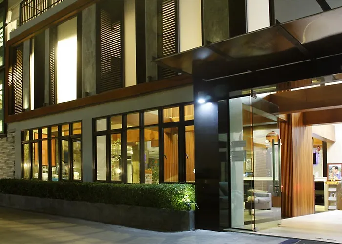 Izen Budget Hotel & Residence
