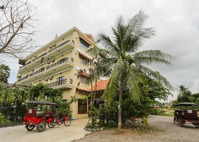 Blue Diamond Hostel