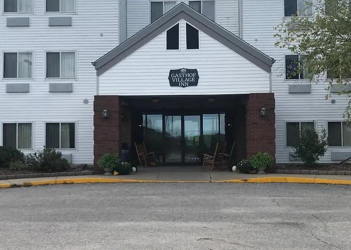 Gasthof Amish Village Inn