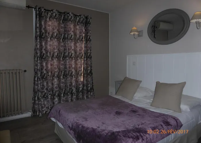 The Originals Access, Hostellerie Des Pins, Montelimar