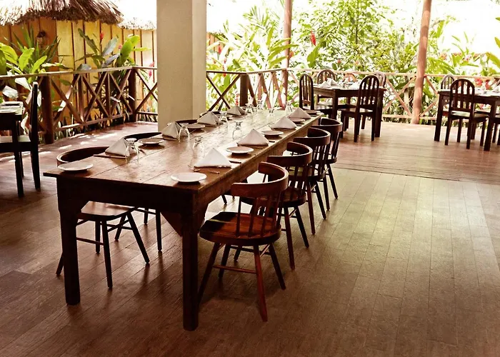 Jungle Lodge Tikal Hostal