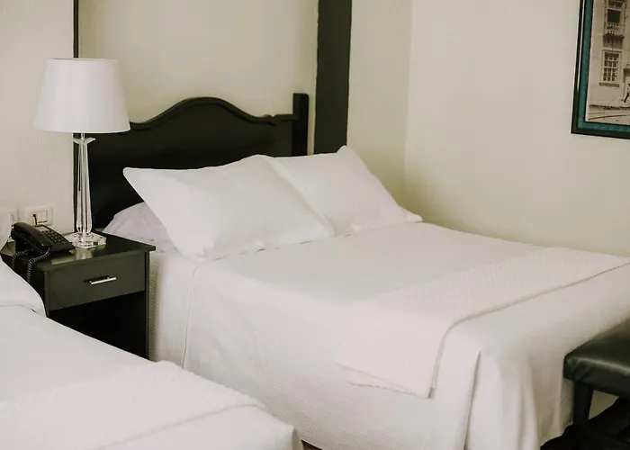Hotel Leon