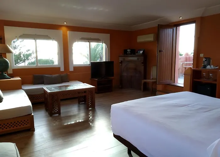 Beach Hotel Dos Mares