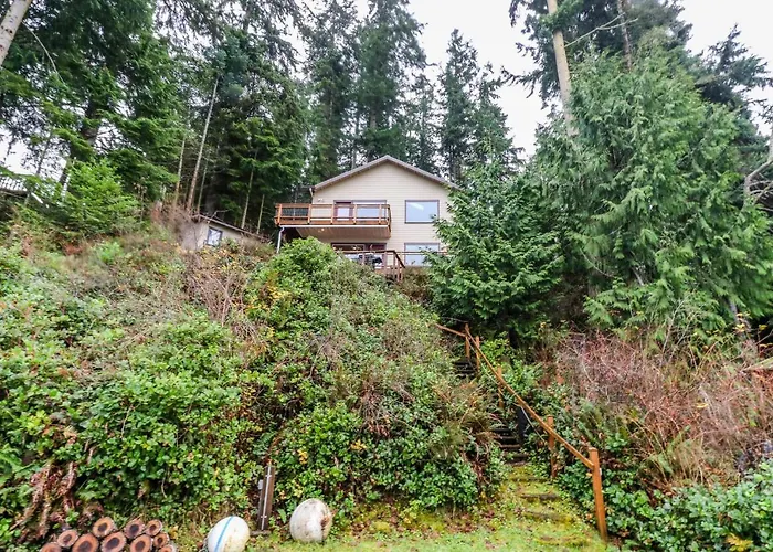 The Cabin At Oak Bay