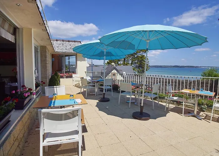 Logis Hotel Belle-Vue