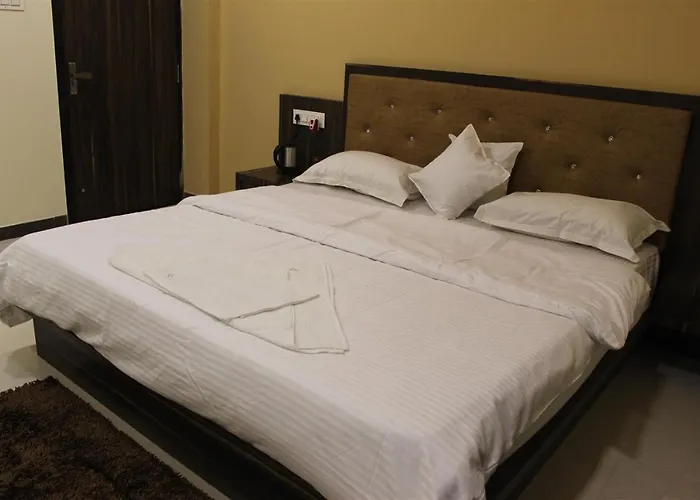 Hotel Shri Sharanam