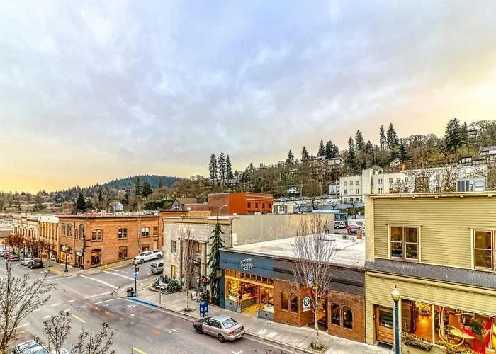 Oak Street Lofts