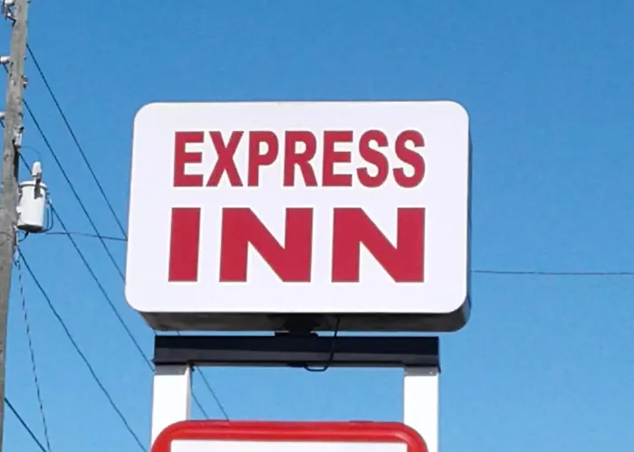 Express Inn & Suites - 5 Miles From St Petersburg Clearwater Airport