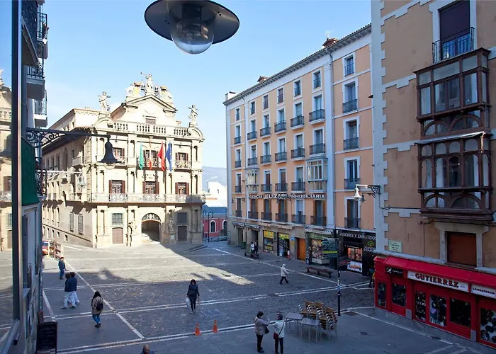 Hotel Pompaelo Plaza Del Ayuntamiento & Spa