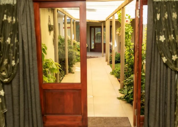 Mondior Manor Guest House