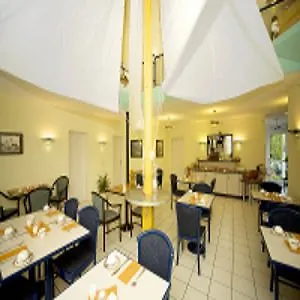 F-1010 Strandhaus Moenchgut B&B Doppelzimmer Nr 35