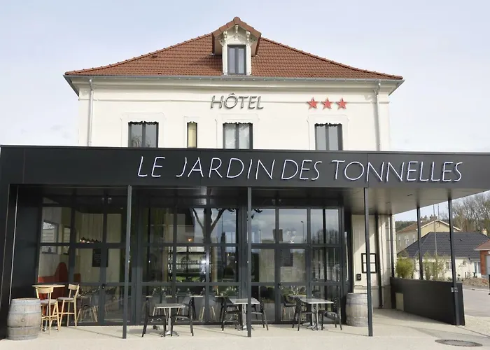 Les Tonnelles