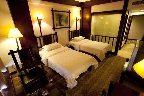 Long Sheng Hot Spring Hotel
