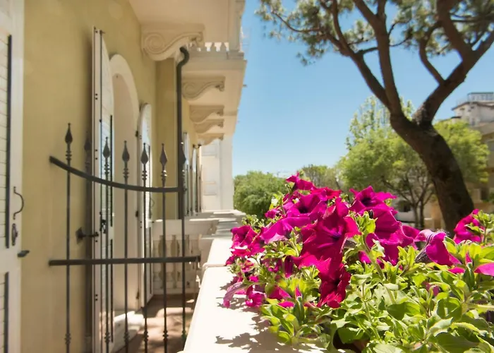 Novecento Suite Hotel