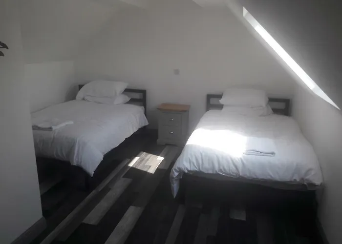Crofts Hotel