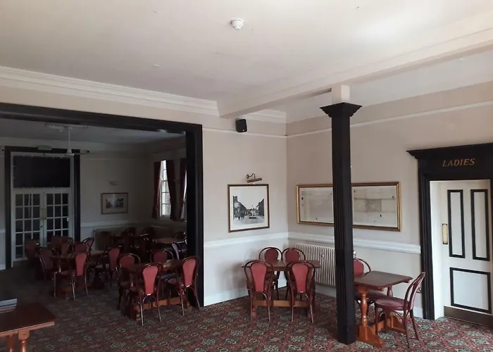 Crofts Hotel