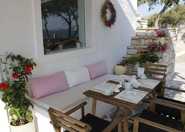 Almira Suites - Seafront - Naousa Paros