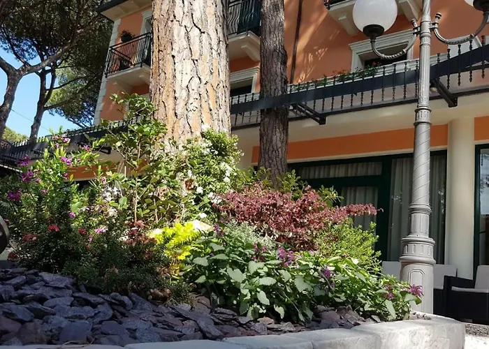 Hotel Boccaccio-free parking-