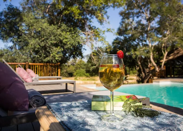 Vuyani River Lodge