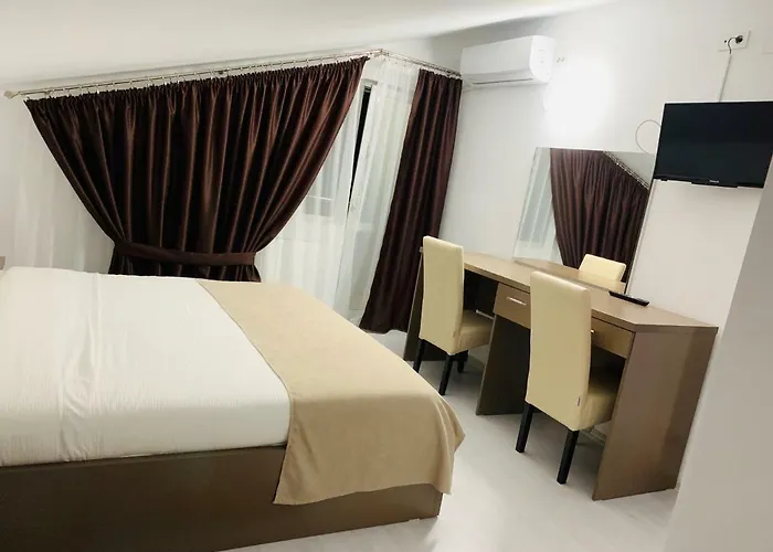 FAST Airport Accomodation
