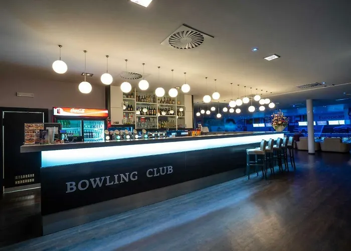 Bnc Hotel - Restaurant - Bowling