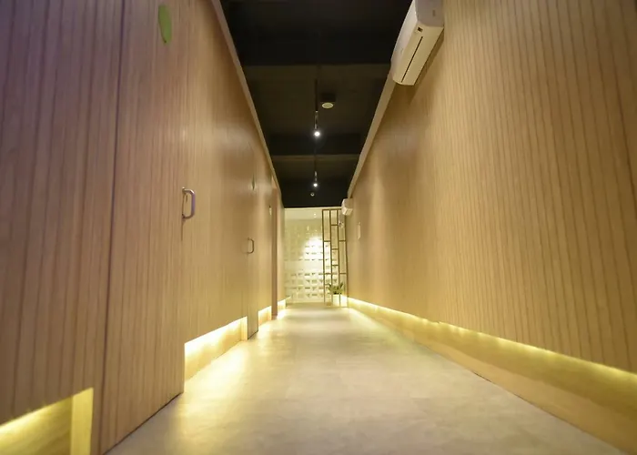 Whiz Capsule Hotel Thamrin Jakarta